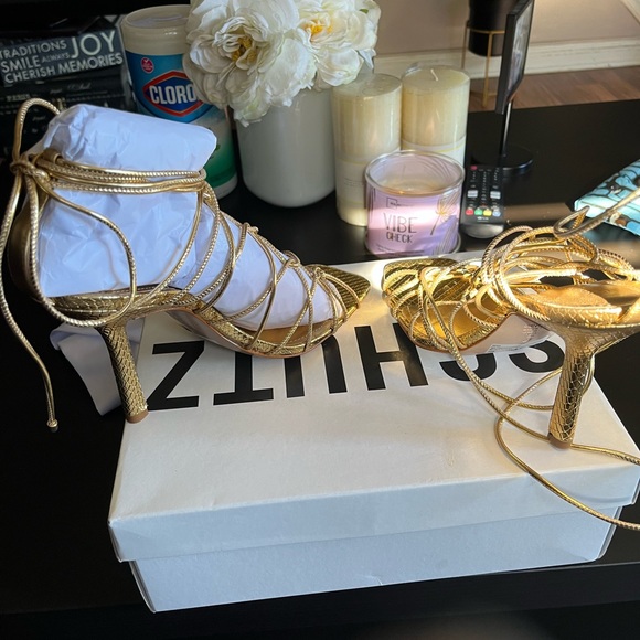 Gold strappy heels - Picture 2 of 5